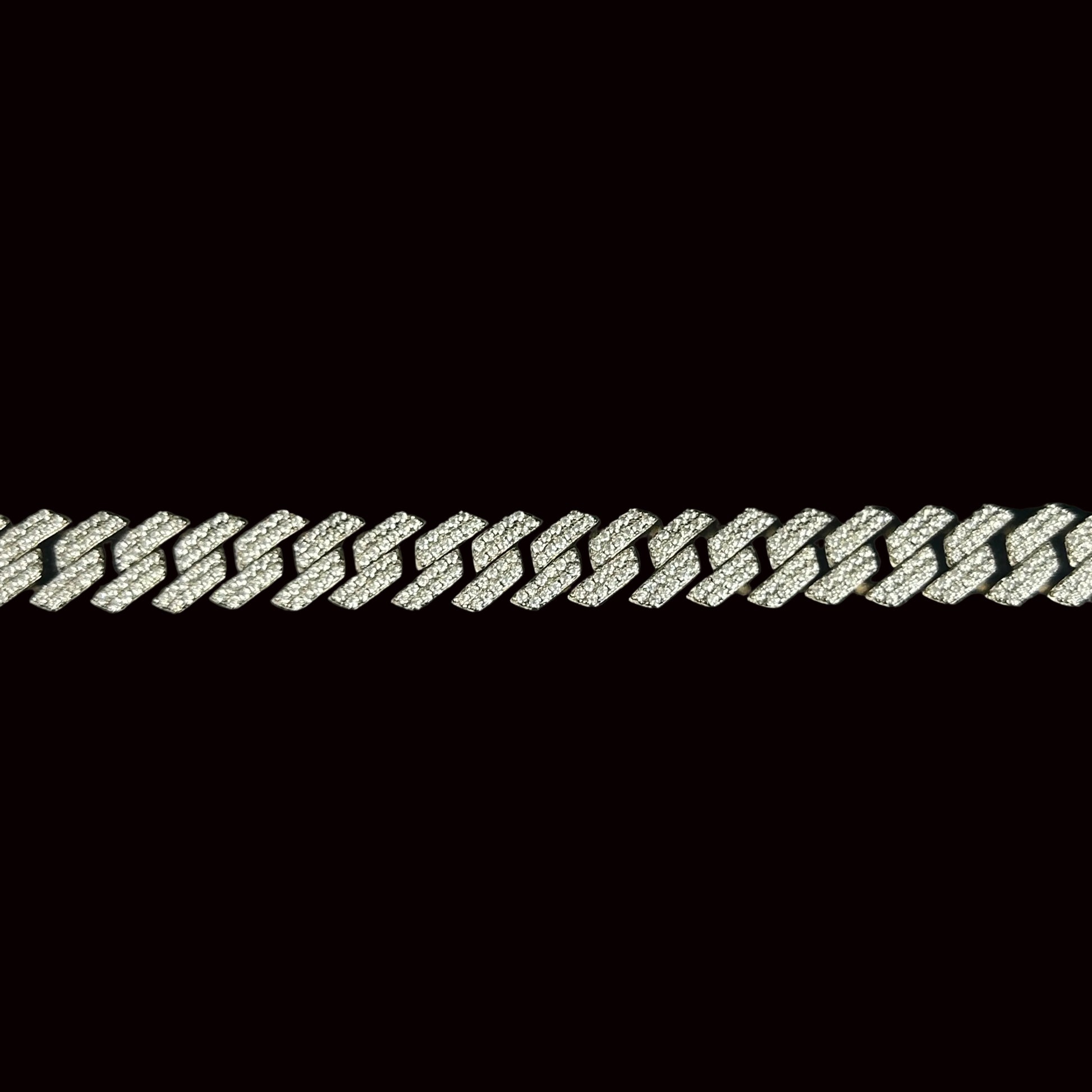 8MM VVS Cuban Link Bracelet