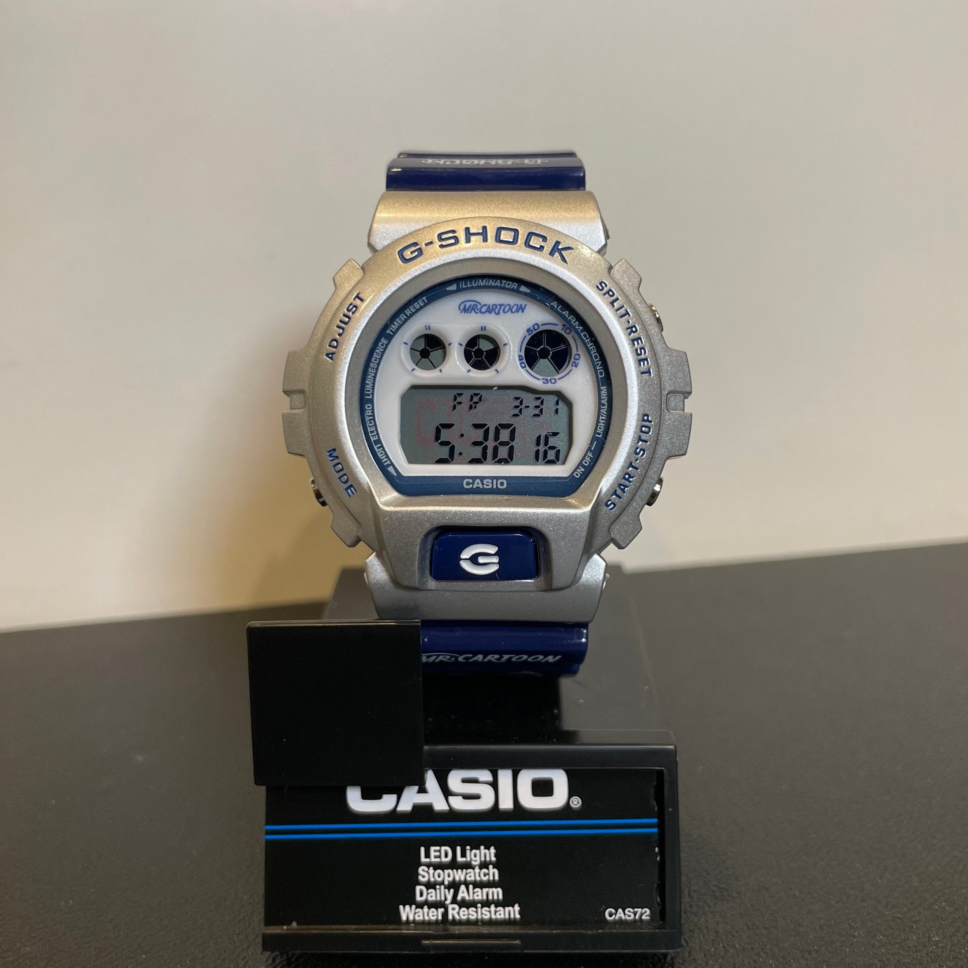 Mr. Cartoon Edition DW6900