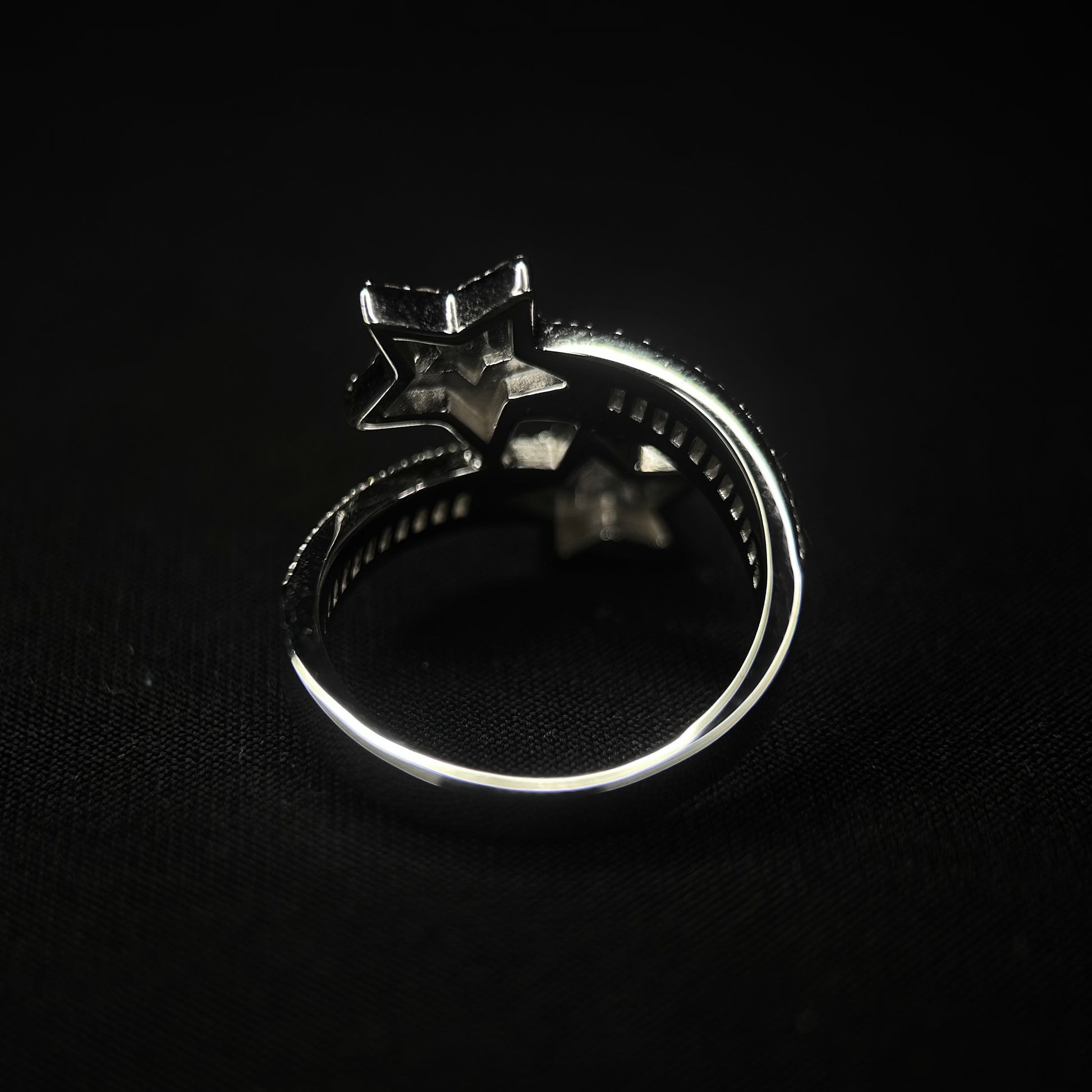 VVS Baguette Shooting Star Ring